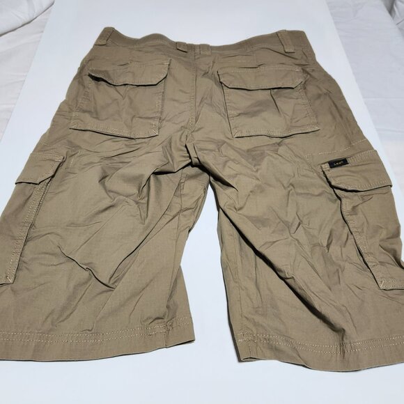 Lee Extreme Motion Ripstop Cargo Shorts – Khaki | Size 32 & 11" Inseam - Picture 6 of 6